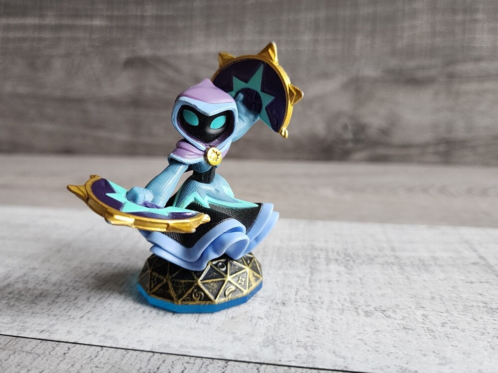 Skylanders: Swap Force: Lightcore STAR STRIKE Loose Figure Blue Base